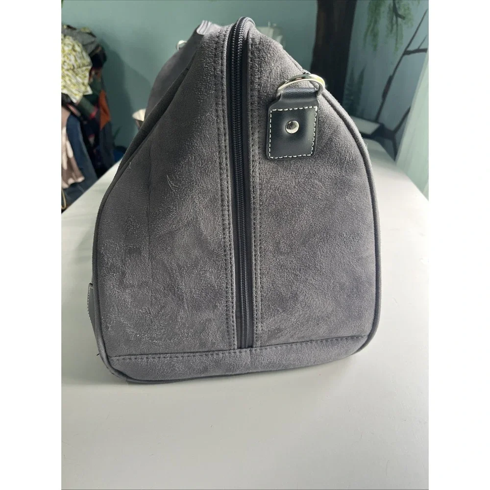 New London Fog Carry On 20